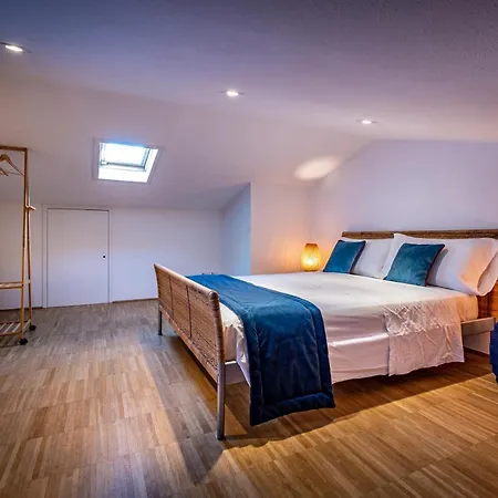 Yid Penthouse On Florence River With Parking Exterior photo